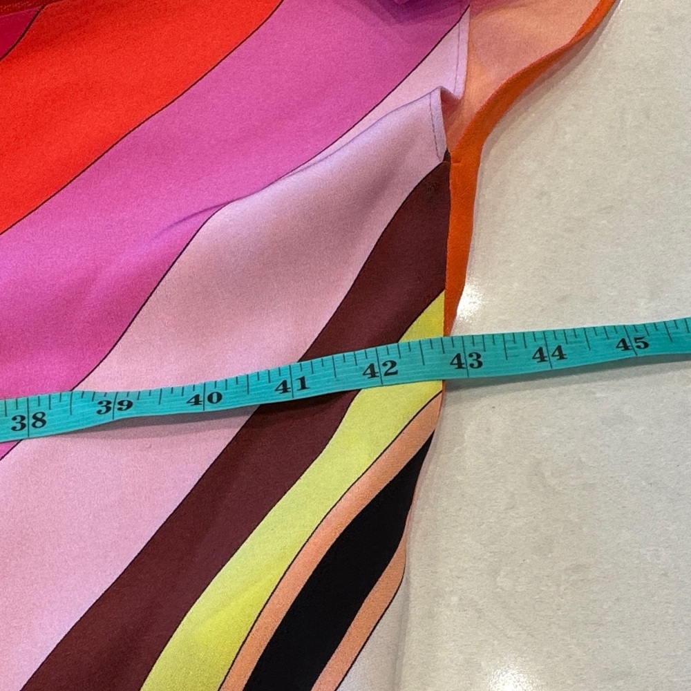 Emilio Pucci Pink and Orange Silk poncho - Picture 6 of 16